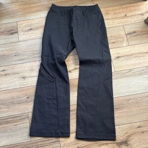 Athleta women’s Black Cargo Pants(like new)